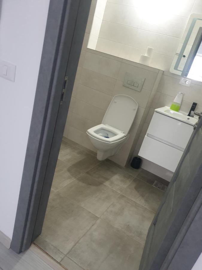 Apartament Dem Radulescu Langa Strand Râmnicu Vâlcea Buitenkant foto
